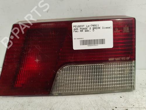 Right tailgate light PEUGEOT 405 II Break (4E) 1.9 TD 635171