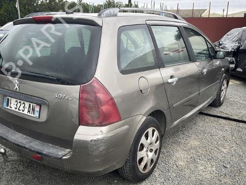 Right headlight PEUGEOT 307 Break (3E) 2.0 HDI 110 | BP30441589C29