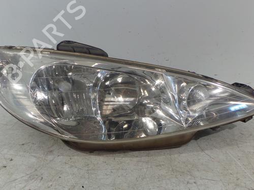 Højre forlygte PEUGEOT 206 Hatchback (2A/C) 1.4 i (75 hp) 27707407