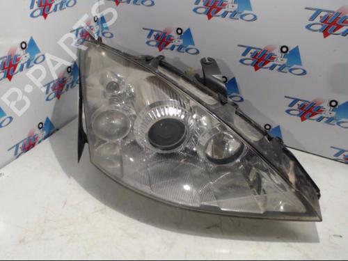 Højre forlygte FORD FOCUS I (DAW, DBW) 1.8 TDCi (115 hp) 22538378