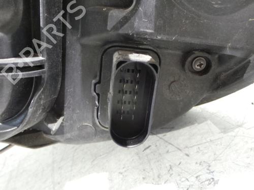 Used Right headlight Right headlight MERCEDES-BENZ SPRINTER 2-t Van (B901, B902) 208 CDI (901.661, 901.662, 902.661, 902.662) (82 hp) 27870125 27870125