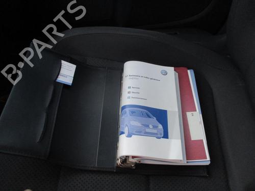 Right taillight VW GOLF PLUS V (5M1, 521) 2.0 TDI 16V | BP22326149C35 