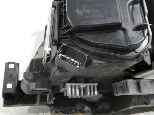 Right headlight BMW X1 (E84) sDrive 18 d | BP34147625C29 - Image 9