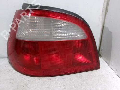 Piloto trasero izquierdo RENAULT MEGANE I (BA0/1_) 1.9 dTi (BA1U) (80 hp) 22328445