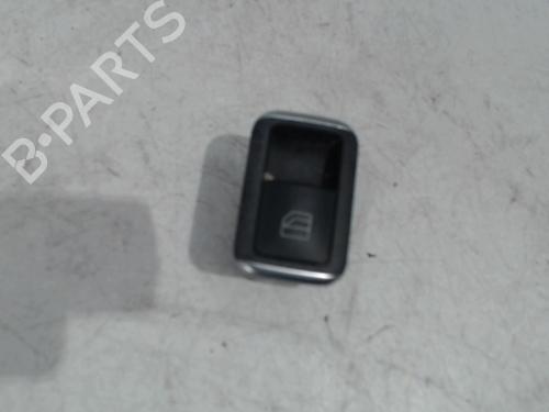 Used Right front window switch MERCEDES-BENZ A-CLASS (W176) A 180 (176.042) (122 hp) 22327306