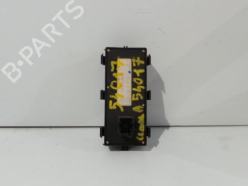 Used Left front window switch Left front window switch MERCEDES-BENZ A-CLASS (W168) A 170 CDI (168.008) (90 hp) 22324933 22324933