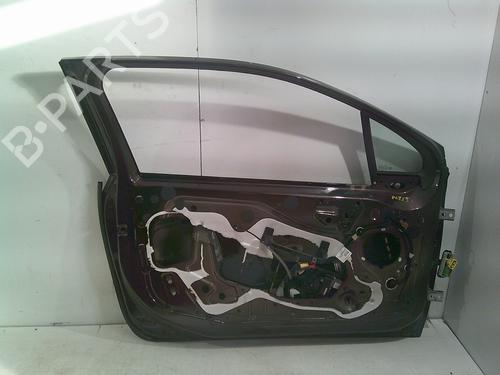 Dør venstre foran PEUGEOT 208 I (CA_, CC_) 1.6 HDi (114 hp) 22327646
