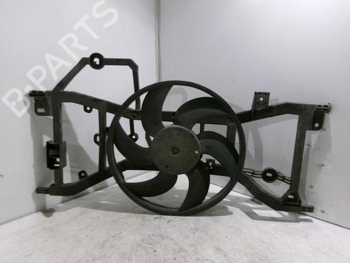 Used Radiator fan Radiator fan DACIA SANDERO II TCe 90 (B8M1, B8MA, B8AC) (90 hp) 22325233 22325233