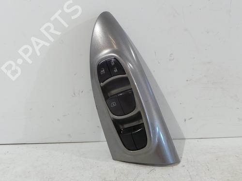 Used Left front window switch NISSAN JUKE (F15) 1.5 dCi (110 hp) 28669063