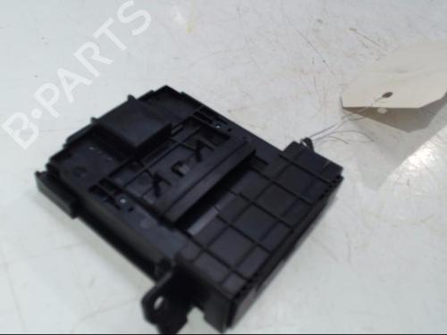 Used Card reader Card reader RENAULT KOLEOS I (HY_) 2.0 dCi (HY0K) (150 hp) 22538437 22538437