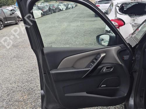 left-front-door-citroen-c4-picasso-ii-2013-38563459 main image