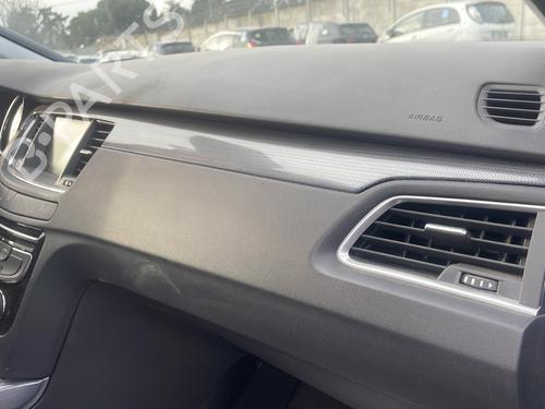 Used Dashboard Dashboard PEUGEOT 508 SW I (8E_) 2.0 HDi (140 hp) 23968098 23968098