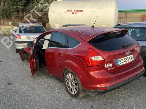 Brugte FORD FOCUS III 1.6 EcoBoost 2264872