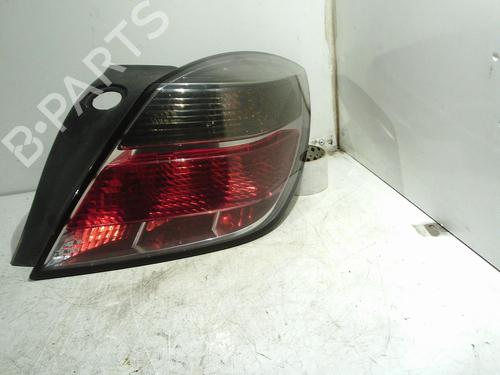 Right taillight OPEL ASTRA H GTC (A04) 1.9 CDTi 16V (L08) | BP22327145C35 