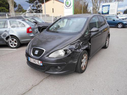 Left front fog light SEAT ALTEA (5P1) 2.0 TDI 16V | BP22329054C30 
