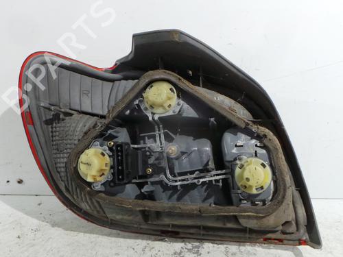 Used Right taillight Right taillight TOYOTA YARIS (_P1_) 1.4 D-4D (NLP10_, NLP10R) (75 hp) 32709427 32709427