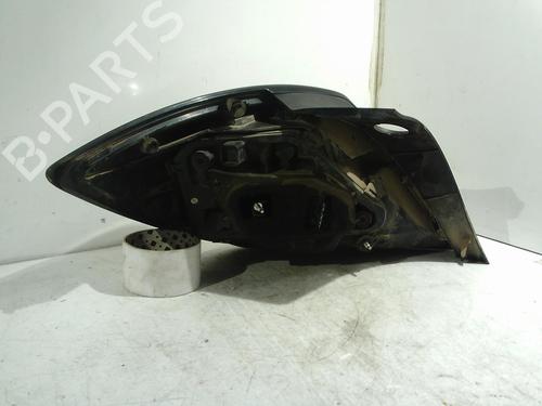 Right taillight OPEL ASTRA H GTC (A04) 1.9 CDTi 16V (L08) | BP22327145C35 