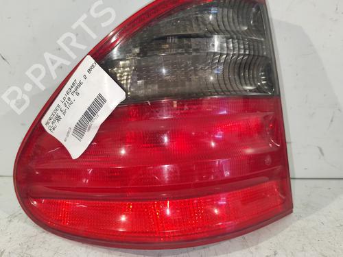 Venstre baglygte MERCEDES-BENZ E-CLASS T-Model (S210) E 320 T CDI (210.226) (197 hp) 22325939