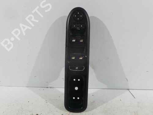 Used Left front window switch PEUGEOT 407 (6D_) 2.0 HDi 135 (6DRHRH, 6DRHRE, 6DRHRG, 6DRHRJ) (136 hp) 31712134