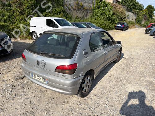 Brugte PEUGEOT 306 Hatchback (7A, 7C, N3, N5) 1.9 DT 4771186