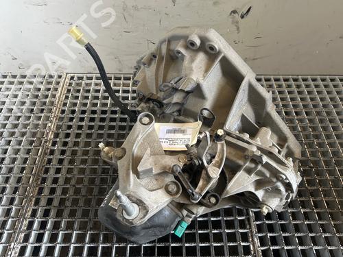 Gearbox RENAULT TWINGO III (BCM_, BCA_) 0.9 TCe 95 | BP38531581M3 - Image 2
