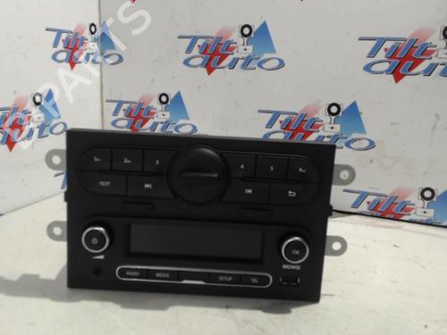 Used Radio Radio RENAULT TWINGO III (BCM_, BCA_) 1.0 SCe 70 (71 hp) 22329103 22329103
