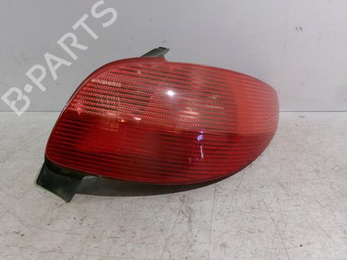Used Right taillight PEUGEOT 206 Hatchback (2A/C) 1.1 i (60 hp) 28166489