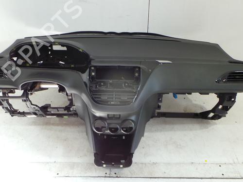 Used Dashboard PEUGEOT 208 I (CA_, CC_) 1.6 HDi / BlueHDi 75 (75 hp) 32146682