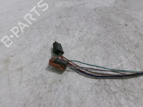 Left mirror PEUGEOT 307 Break (3E) 2.0 HDI 110 | BP22326773C26 