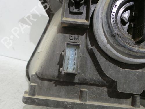 Used Right headlight Right headlight OPEL MERIVA A MPV (X03) 1.7 CDTI (E75) (100 hp) 36151133 36151133