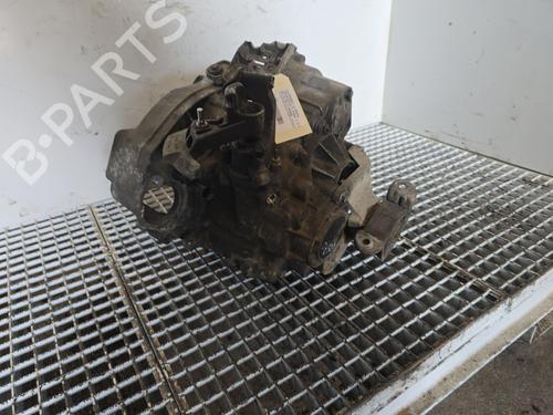 Used Gearbox Gearbox VW TRANSPORTER T5 Bus (7HB, 7HJ, 7EB, 7EJ) 2.5 TDI (174 hp) 33217495 33217495