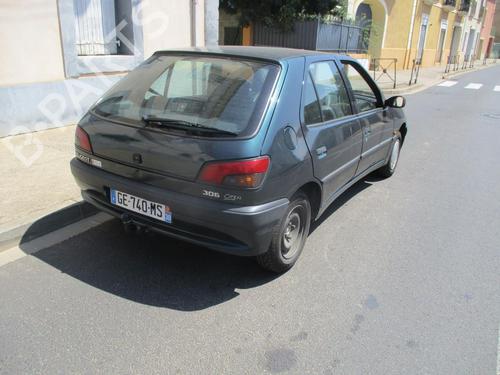 Right taillight PEUGEOT 306 Hatchback (7A, 7C, N3, N5) 1.4 | BP22323634C35