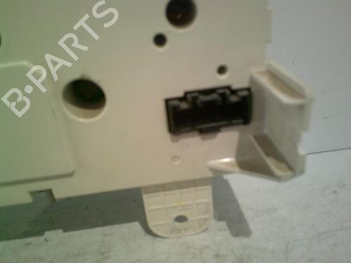 Used Climate control Climate control MAZDA 5 (CR) 2.0 CD (CR19) (143 hp) 33049528 33049528