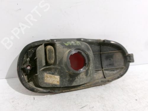Tåkelys/Varsellys Tåkelys/Varsellys HYUNDAI SANTA FÉ I (SM) 2.0 CRDi 4x4 (125 hp) 27162076 27162076
