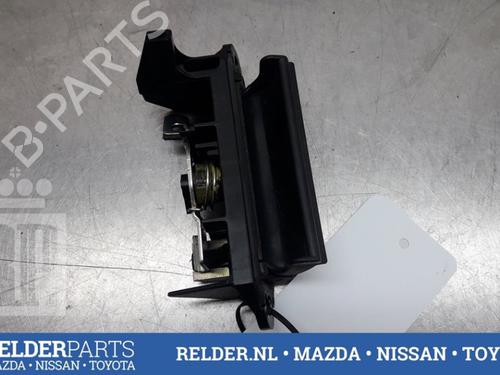 Used Tailgate handle TOYOTA COROLLA Verso (_E12_) 2.0 D-4D (CDE120_, CDE120R) (90 hp) 22159179