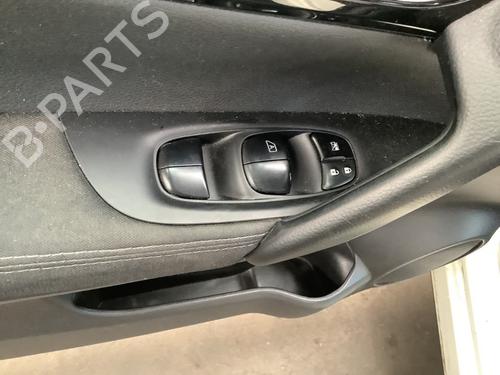 Used Switch Switch NISSAN QASHQAI II (J11, J11_) 1.2 DIG-T (115 hp) 34719058 34719058