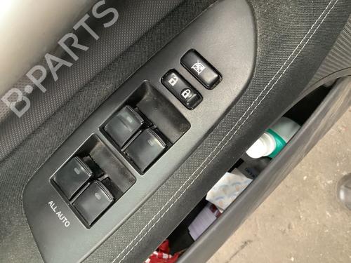 Switch TOYOTA AURIS (_E15_) 1.8 Hybrid (ZWE150_, ZWE150R) | BP38421337I30 - Image 3