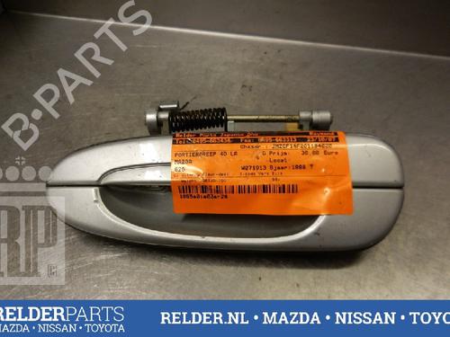 Venstre bak utvendig håndtak MAZDA 626 V Hatchback (GF) 2.0 (GFEP) (115 hp) 22134971