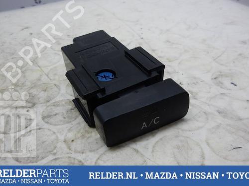 Used Switch TOYOTA COROLLA (_E12_) 1.4 VVT-i (ZZE120_, ZZE120R) (97 hp) 22142169