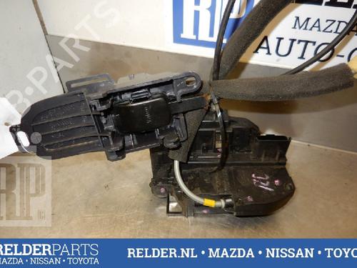 Used Front right lock NISSAN MICRA III (K12) 1.2 16V (80 hp) 22145461