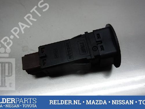 Used Switch NISSAN MICRA III (K12) 1.2 16V (80 hp) 22144603