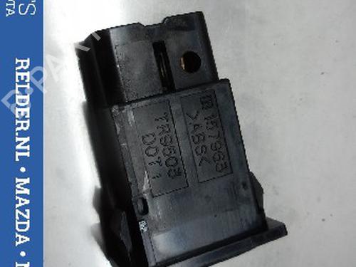 Used Warning switch TOYOTA LAND CRUISER 90 (_J9_) 3.0 TD (KZJ90_, KZJ95_, KZJ90R, KZJ95R, KZJ90W, KZJ95W) (125 hp) 22147674