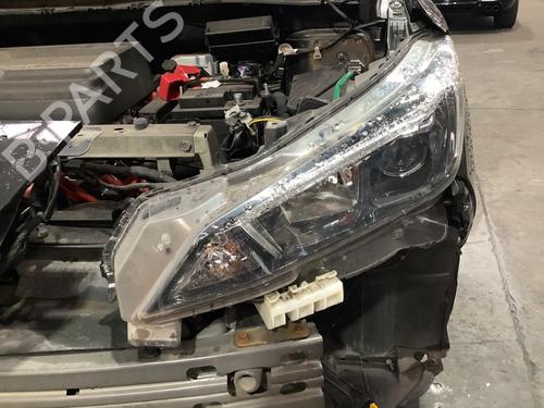 Used Left headlight NISSAN LEAF (ZE1) Electric (218 hp) 30657593