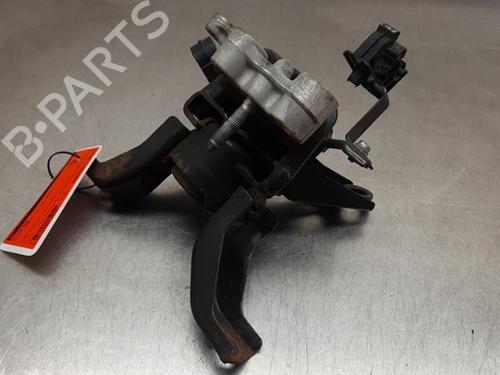 engine-mount-toyota-auris-_e18_-2012-2013-2014-2015-2016-2017-2018-2019-29812282 main image