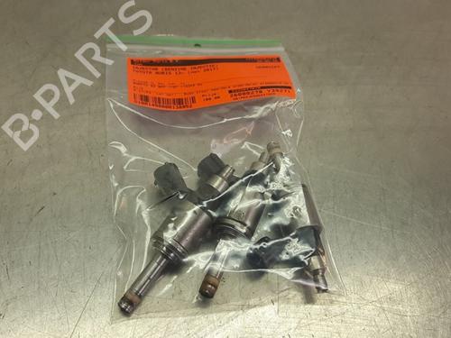 injector-toyota-auris-_e18_-2012-2013-2014-2015-2016-2017-2018-2019-36321052 main image
