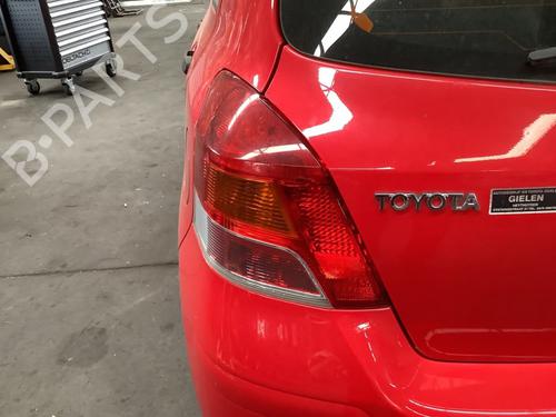 Used Left taillight TOYOTA YARIS (_P9_) 1.0 VVT-i (KSP90_, KSP90R) (69 hp) 29009448