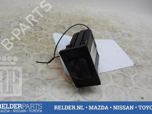 Switch TOYOTA AVENSIS (_T25_) 1.8 VVT-i (ZZT251_, ZZT251R) | BP22148404I30 