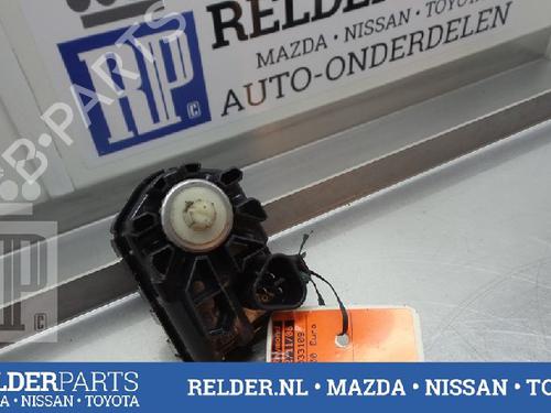 Headlight adjuster motor TOYOTA AVENSIS (_T25_) 2.0 D-4D (CDT250_, CDT250R) | BP22135316E19 