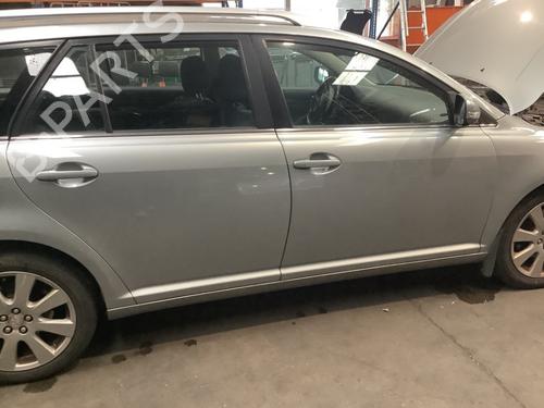 Used Right front door TOYOTA AVENSIS Estate (_T25_) 2.0 D-4D (ADT250_, ADT250R) (126 hp) 22171426