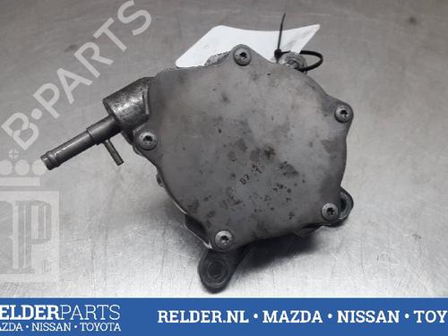 Used Vacuum pump TOYOTA AVENSIS Saloon (_T27_) 2.0 D-4D (ADT270_, ADT270R) (124 hp) 22160705